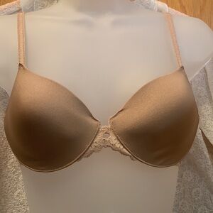 VS Angel IPEX Nude Skin Bra 32B NWOT